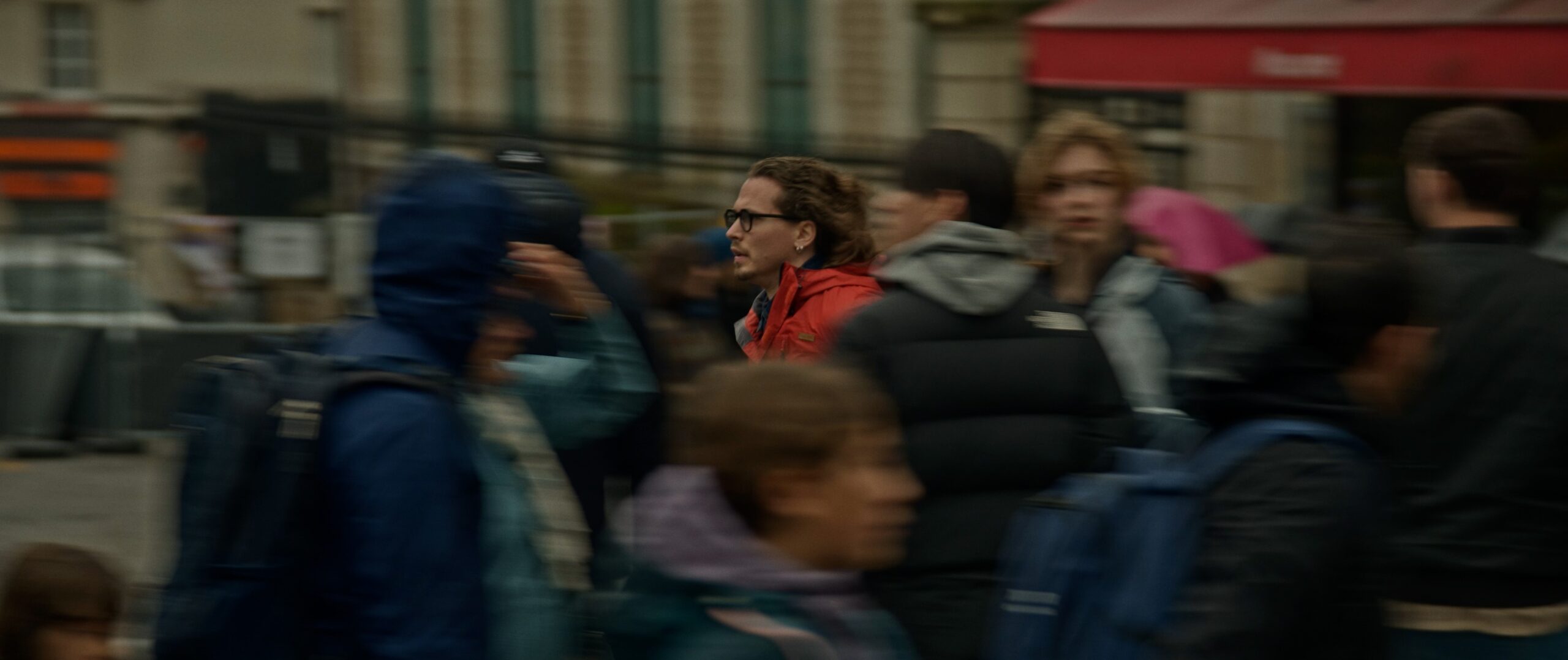 TIMELIGNE.00_12_17_18.Still291