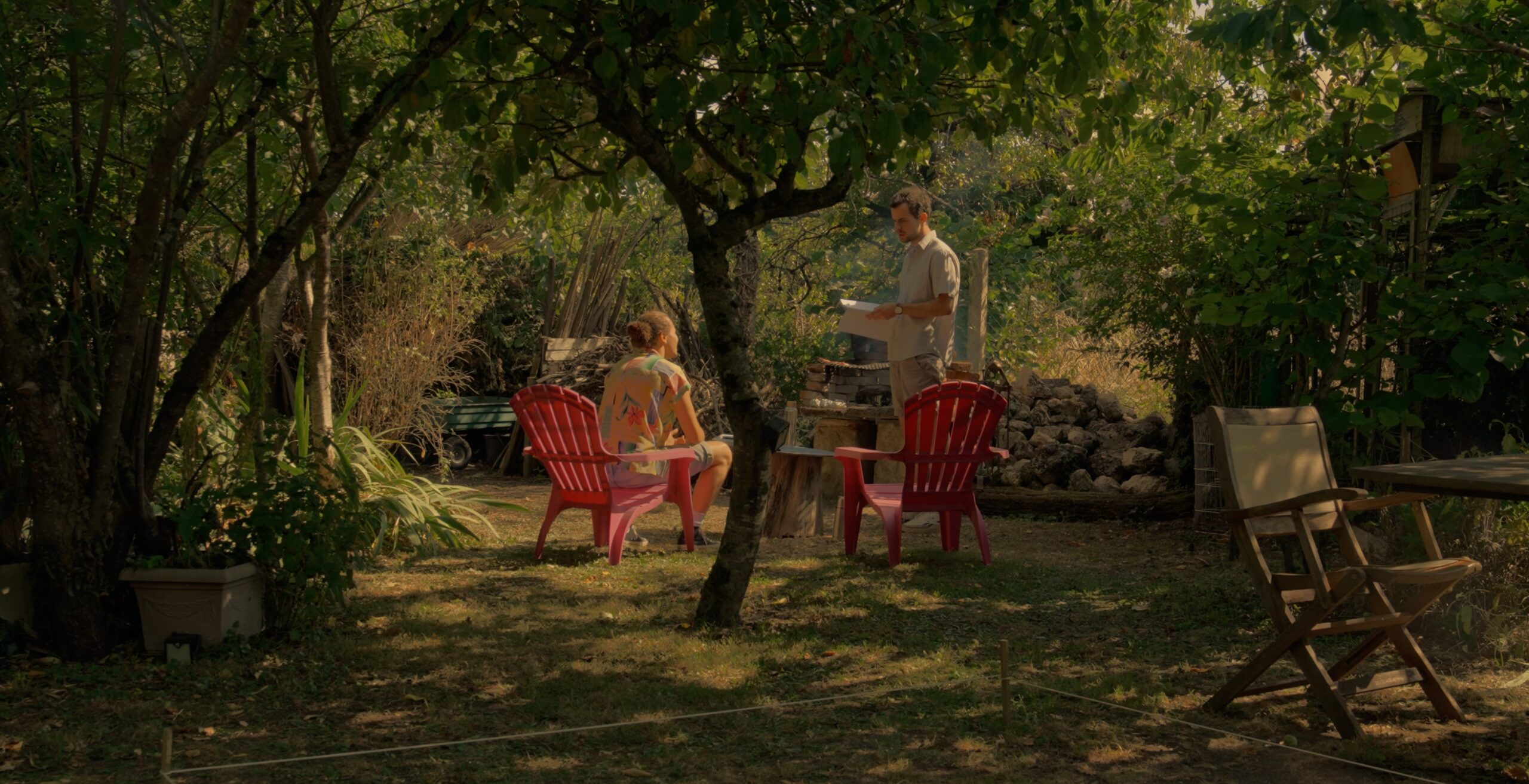 TIMELIGNE.00_17_49_21.Still358