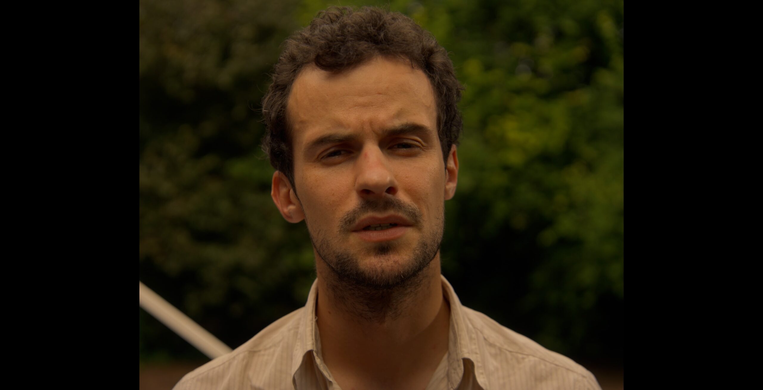 TIMELIGNE.00_19_48_15.Still382